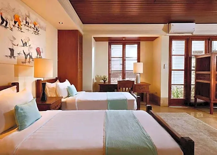 Amberlynn 3 Bedroom Private Pool Zn43